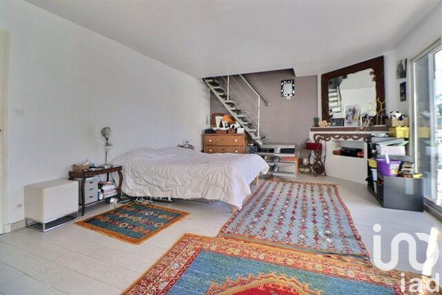 Maison - 279 m² - 7 pièces