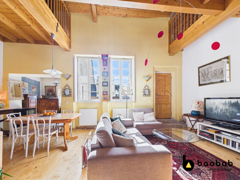 Appartement - 136 m² - 5 pièces