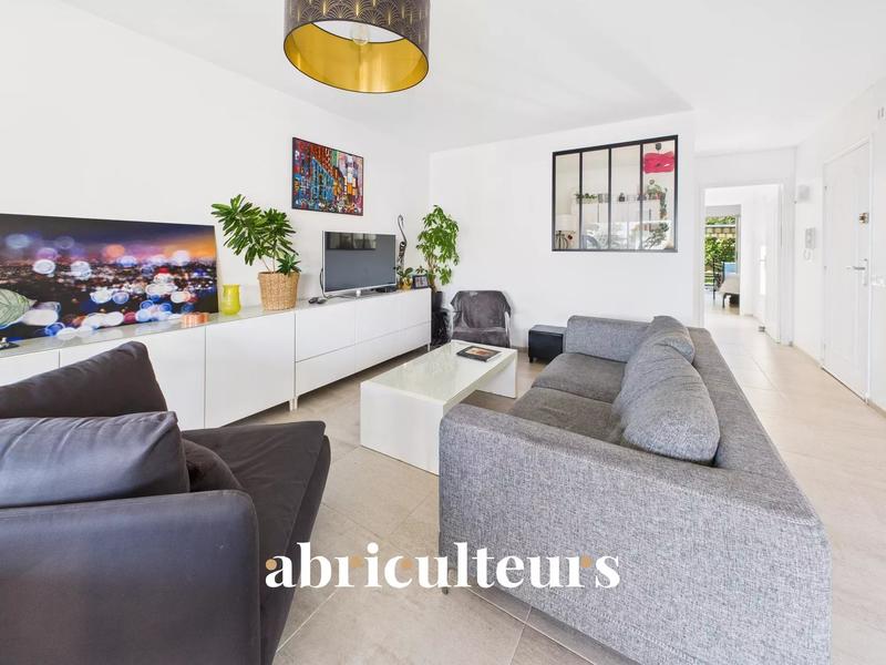Appartement - 72 m² - 3 pièces