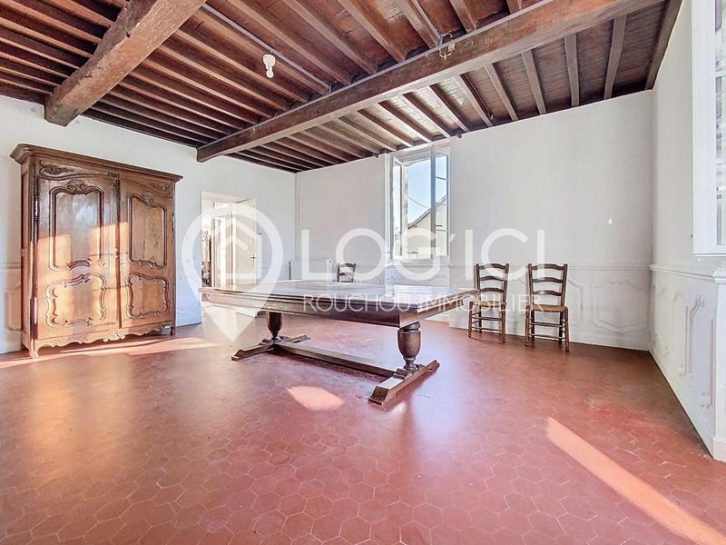 Maison - 270 m² - 8 pièces