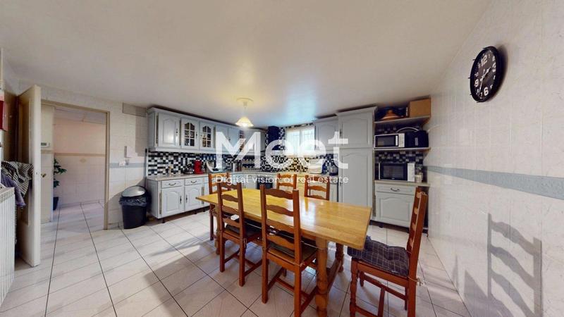 Maison - 197 m² - 6 pièces