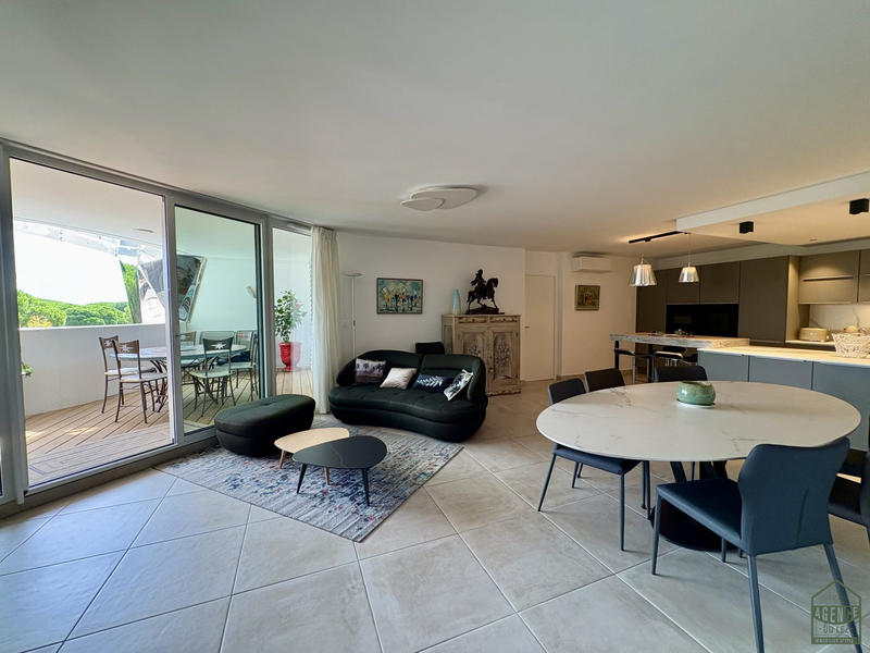 Appartement - 100 m² - 4 pièces