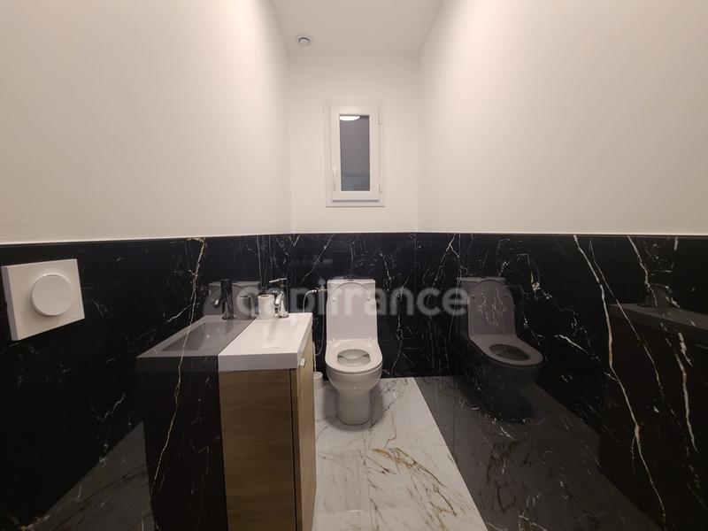 Maison - 106 m² - 4 pièces