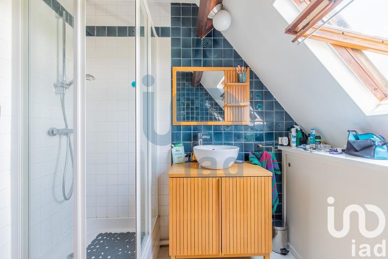 Maison - 172 m² - 9 pièces