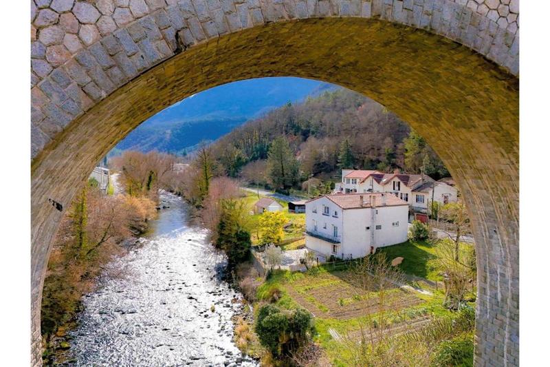 Maison - 178 m² - 10 pièces