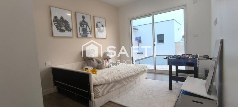 Maison - 182 m² - 7 pièces