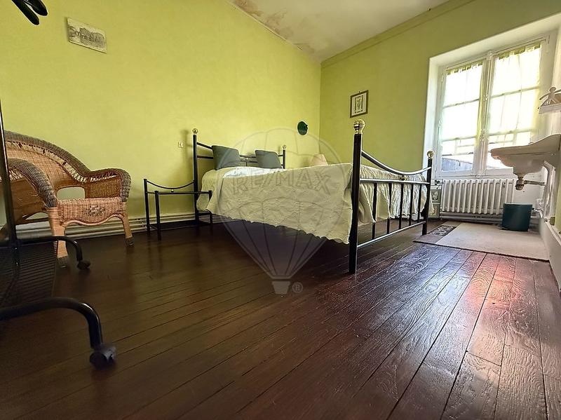 Maison de ville - 239 m² - 10 pièces