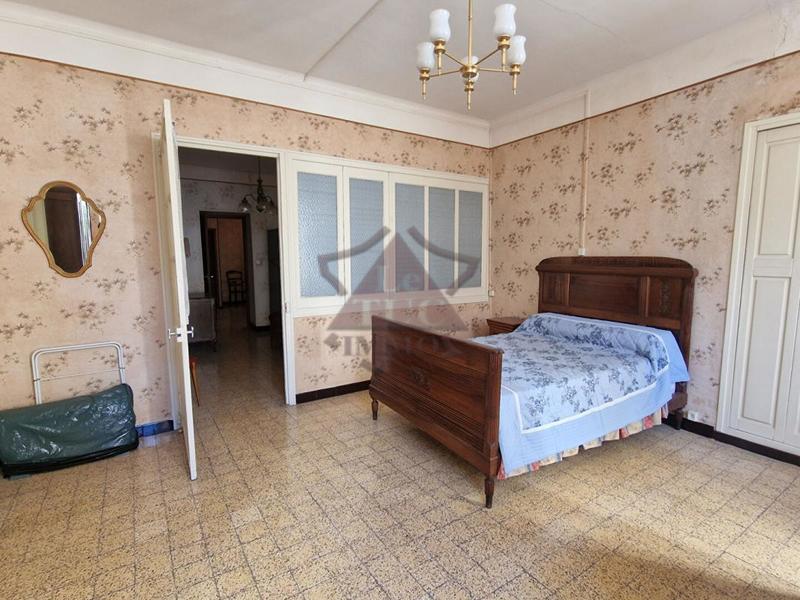 Appartement - 125 m² - 7 pièces