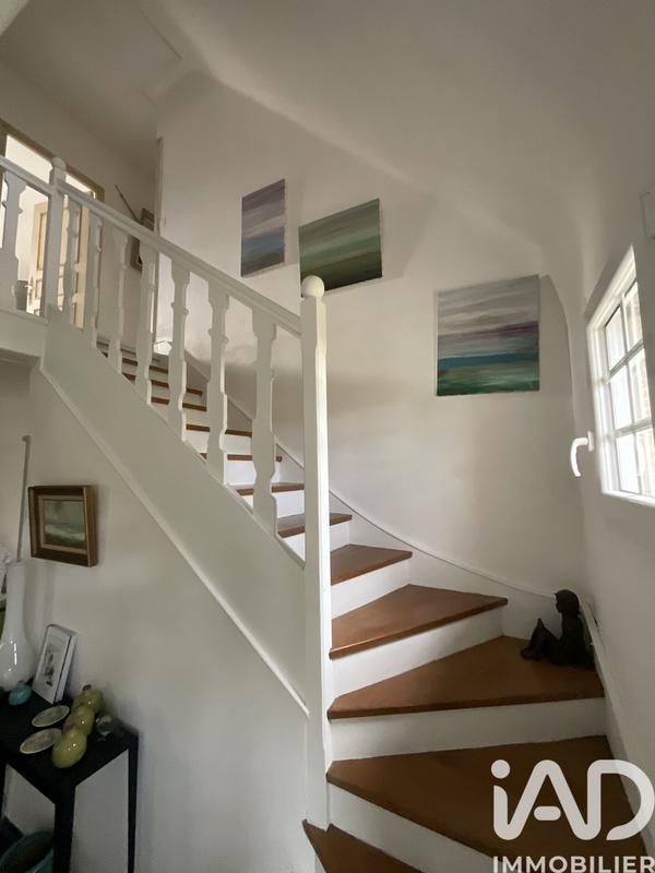 Maison - 182 m² - 7 pièces