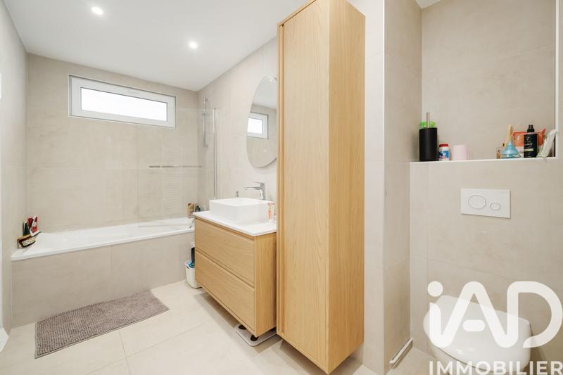 Maison - 104 m² - 5 pièces