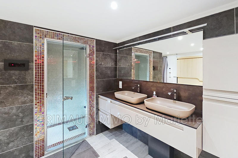 Appartement - 74 m² - 4 pièces