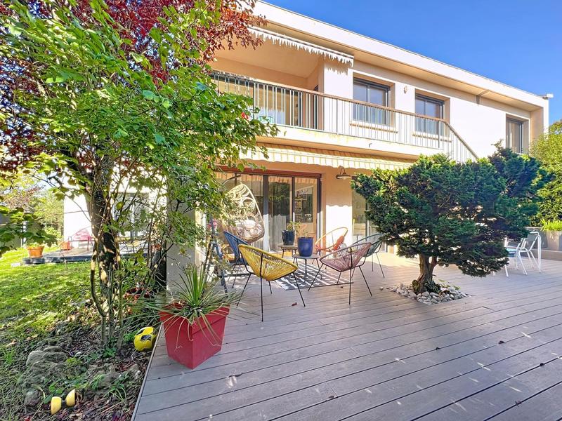 Maison - 186 m² - 7 pièces