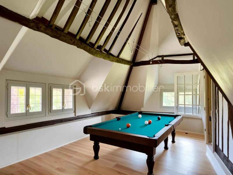 Maison - 200 m² - 6 pièces