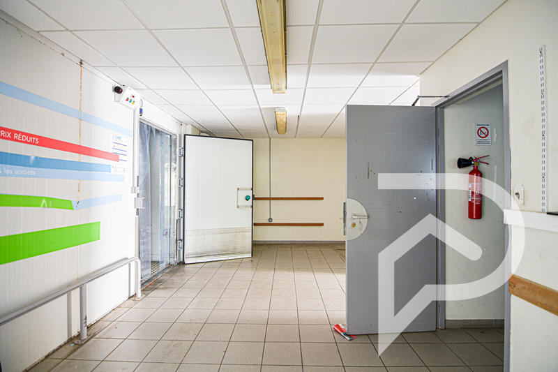 Local commercial - 300 m²