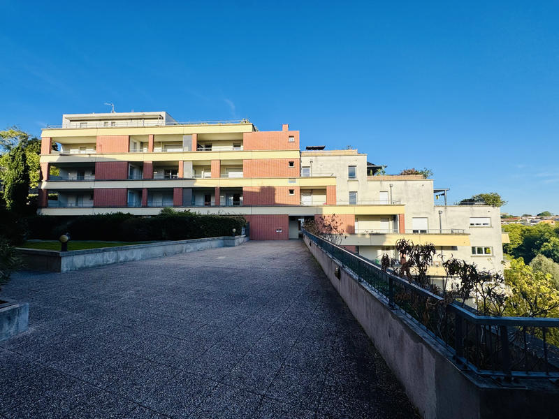 Appartement - 101 m² - 4 pièces