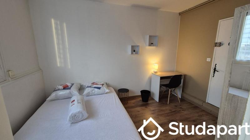 Chambre - 9 m² - 1 pièce