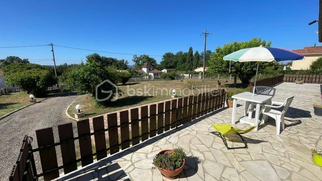 Propriété - 120 m² - 7 pièces