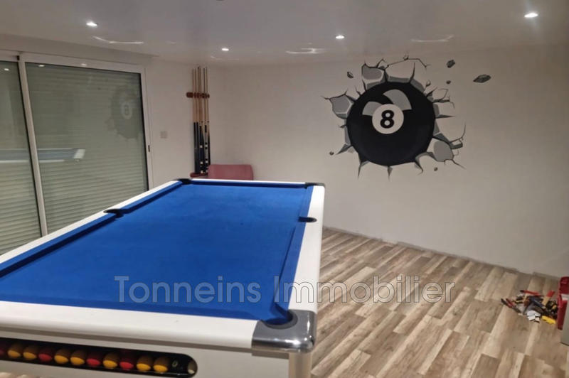 Maison - 270 m² - 8 pièces