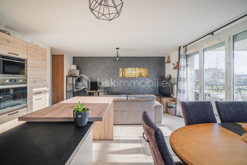 Appartement - 66 m² - 3 pièces