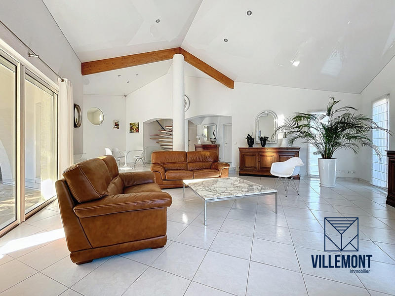 Villa - 153 m² - 5 pièces