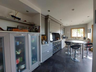 Maison contemporaine - 240 m² - 8 pièces