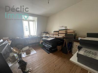 Appartement - 98 m² - 5 pièces