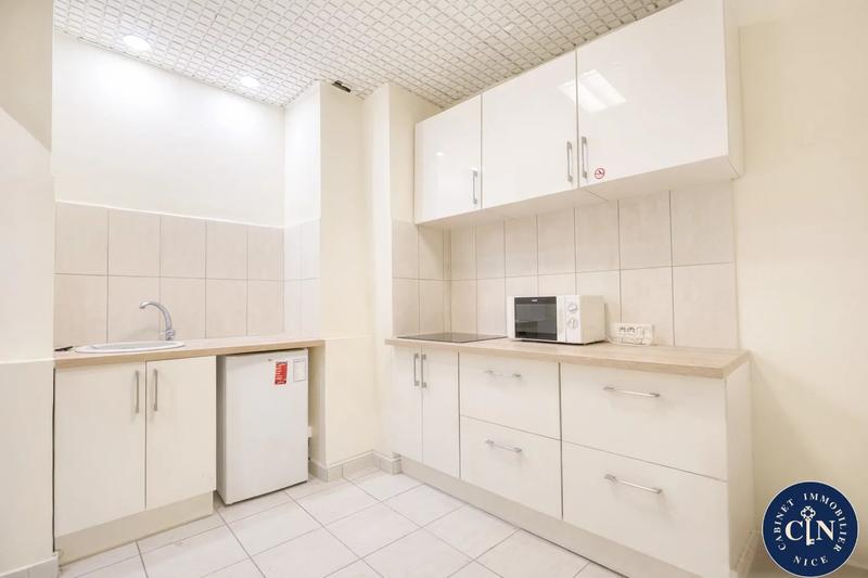 Bureau - 43 m² - 2 pièces