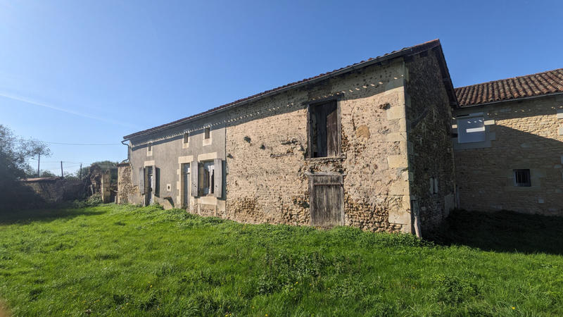 Maison - 242 m² - 5 pièces