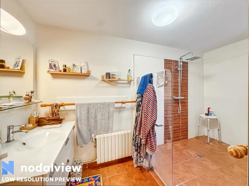 Maison - 220 m² - 6 pièces