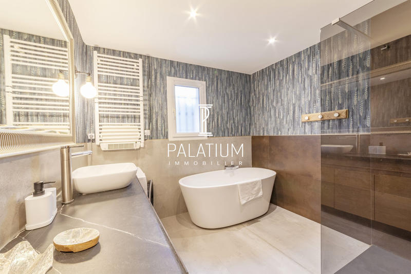 Maison - 147 m² - 6 pièces