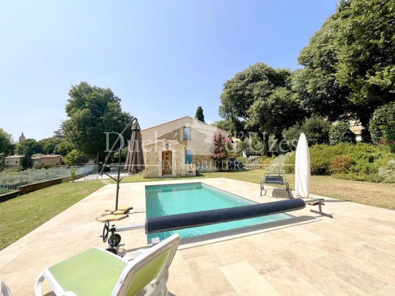 Maison en pierre - 160 m² - 8 pièces