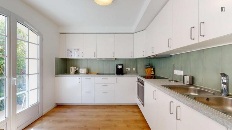 Chambre - 13 m² - 6 pièces