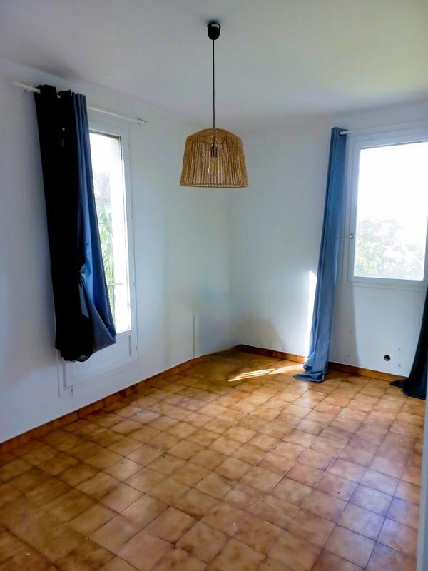 Appartement ancien - 81 m² - 4 pièces