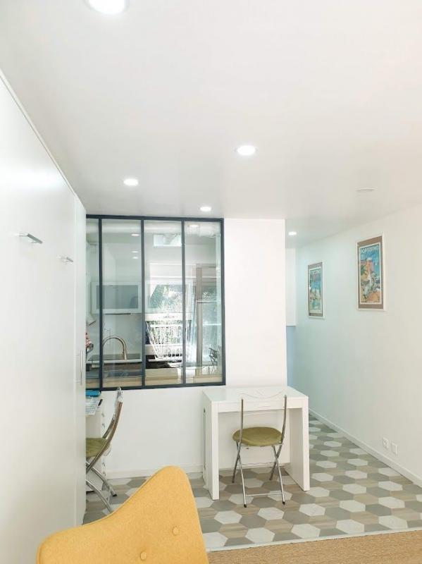 Studio - 25 m² - 2 pièces