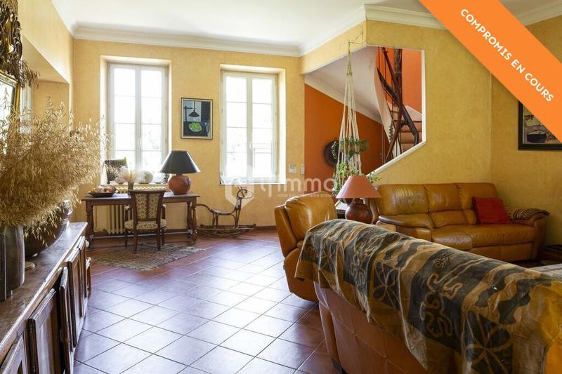 Villa - 265 m² - 7 pièces