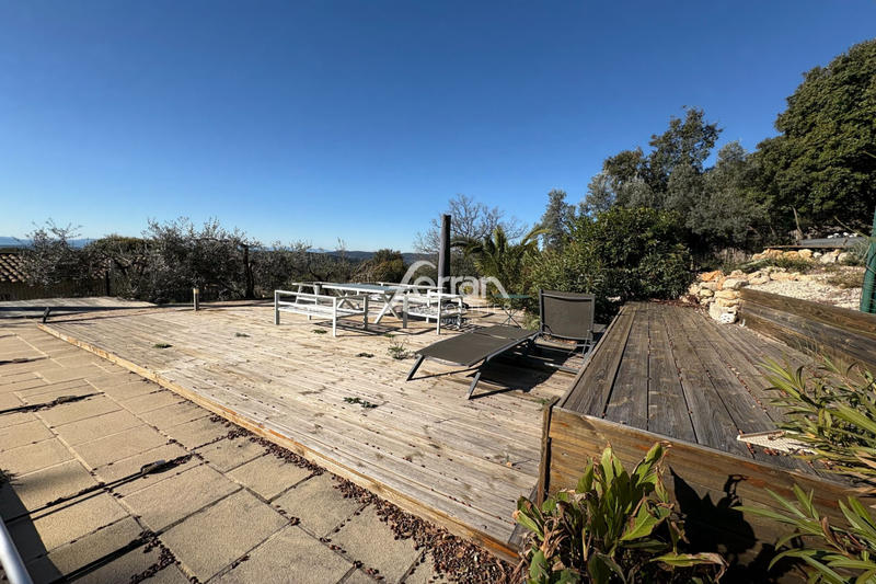 Maison - 201 m² - 5 pièces