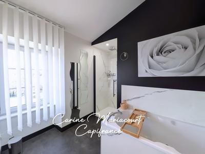 Maison - 226 m² - 15 pièces