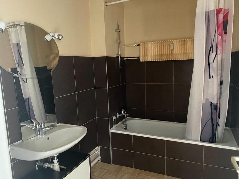 Appartement ancien - 76 m² - 4 pièces