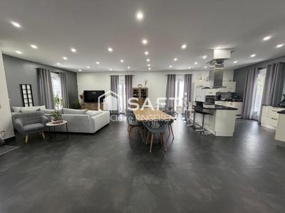 Maison - 170 m² - 6 pièces