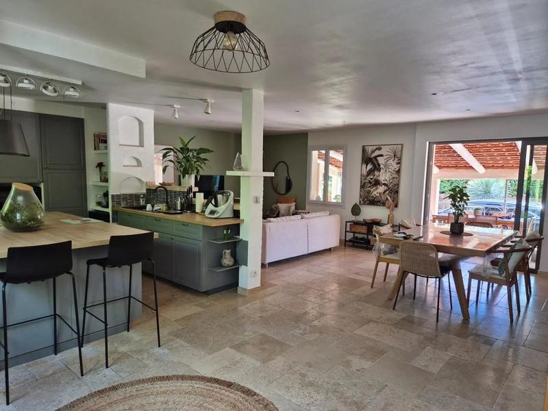 Villa - 143 m² - 5 pièces