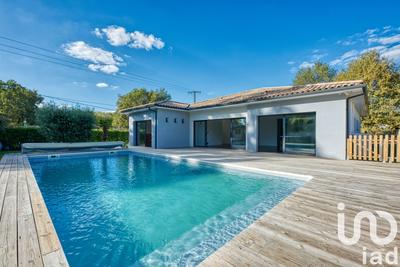 Maison - 171 m² - 7 pièces