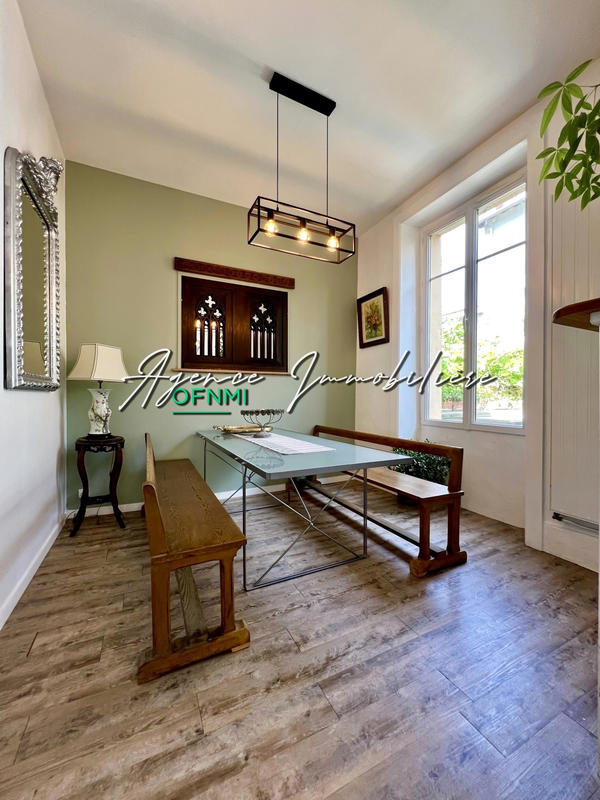 Maison - 170 m² - 10 pièces