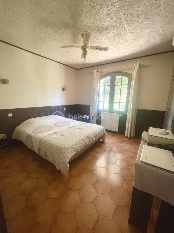 Propriété - 160 m² - 6 pièces