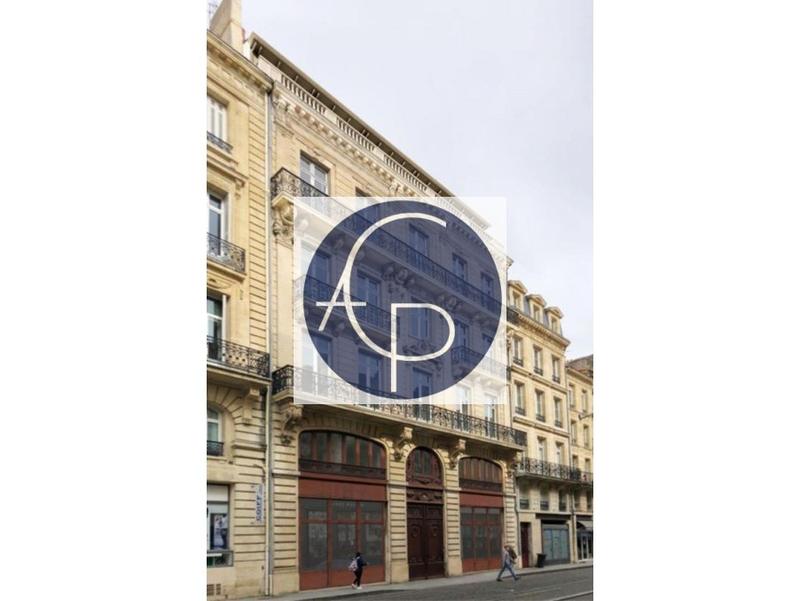 Appartement - 157 m² - 6 pièces