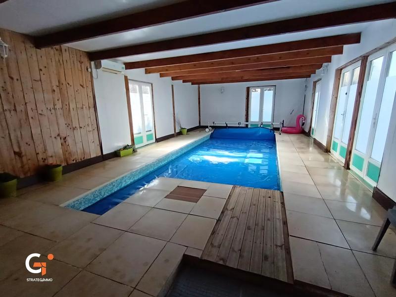 Maison - 161 m² - 7 pièces