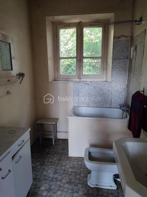 Maison ancienne - 64 m² - 1 pièce