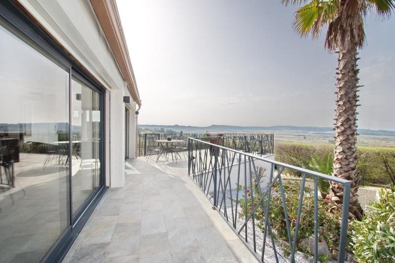 Propriété - 263 m² - 7 pièces