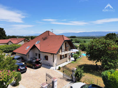 Maison - 212 m² - 5 pièces