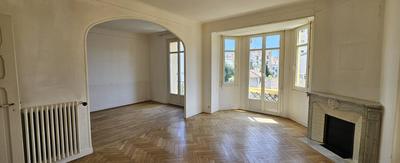 Appartement - 117 m² - 5 pièces