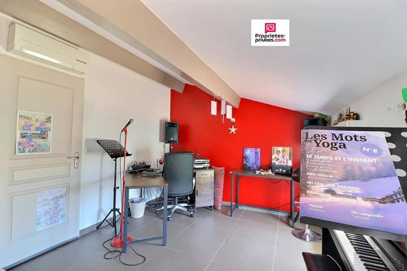 Maison - 98 m² - 4 pièces